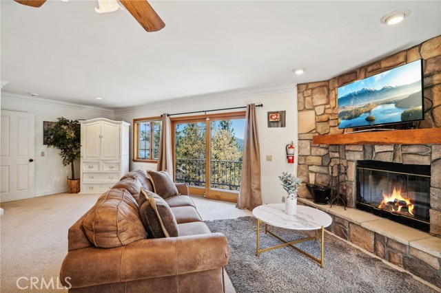 Detail Gallery Image 19 of 42 For 40570 Ironwood Dr, Big Bear Lake,  CA 92315 - 4 Beds | 3/1 Baths