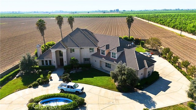 Detail Gallery Image 5 of 75 For 8499 Monte Cristo, Livingston,  CA 95334 - 5 Beds | 5/2 Baths