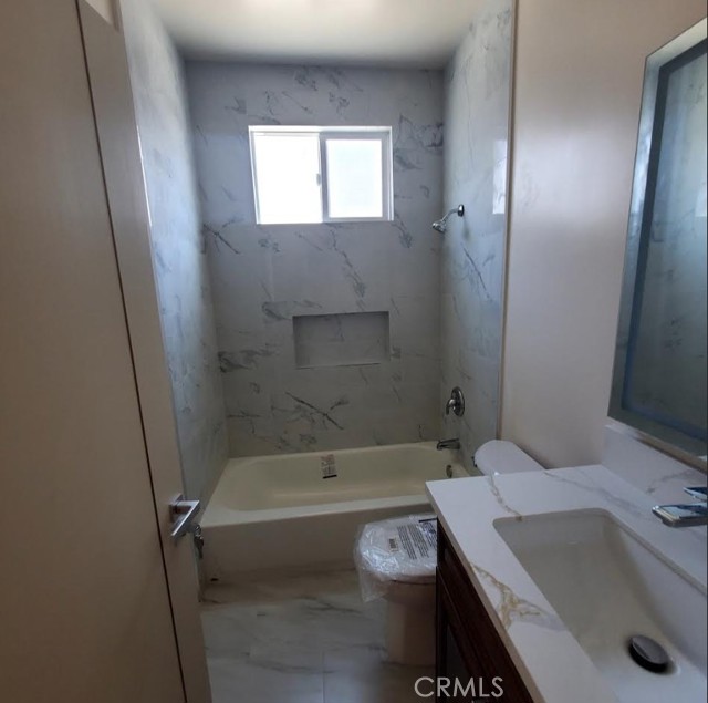 Detail Gallery Image 27 of 35 For 3765 Globe Ave, Los Angeles,  CA 90066 - – Beds | – Baths