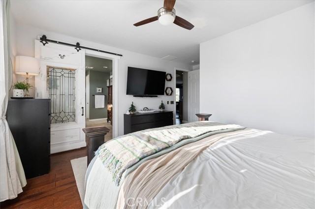 22517 Skipping Stone Drive, Saugus CA: https://media.crmls.org/medias/b5b44a54-9df6-4de5-a942-03c50ebaae3e.jpg