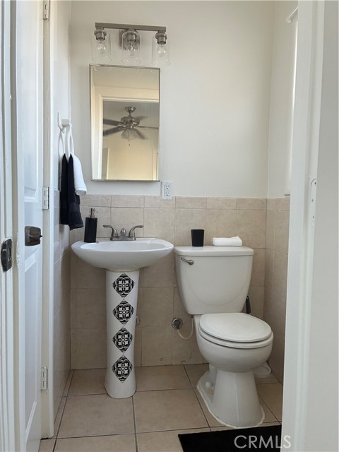 Detail Gallery Image 11 of 21 For 1326 E 15th St, Santa Ana,  CA 92701 - 3 Beds | 1/1 Baths