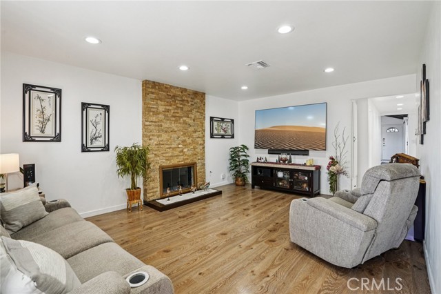 Detail Gallery Image 8 of 44 For 23616 Atmore Ave, Carson,  CA 90745 - 4 Beds | 2 Baths