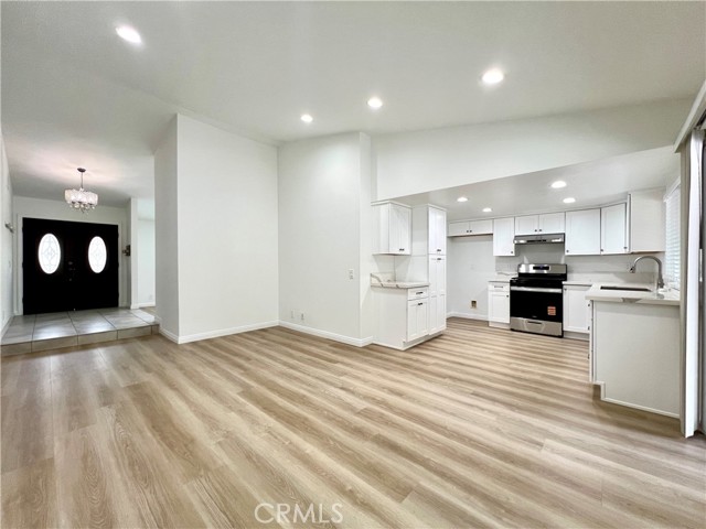 Detail Gallery Image 8 of 30 For 1545 Meadow Glen Rd, Diamond Bar,  CA 91765 - 4 Beds | 2 Baths