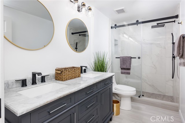 Detail Gallery Image 22 of 33 For 111 via Undine, Newport Beach,  CA 92663 - 5 Beds | 4 Baths