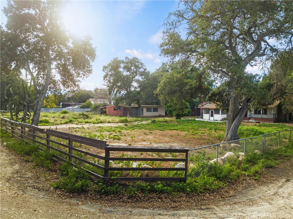 24811 Meadview Avenue, Newhall, CA 91321