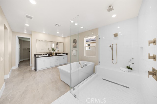 Detail Gallery Image 19 of 43 For 72 Ray, Irvine,  CA 92618 - 4 Beds | 4/2 Baths