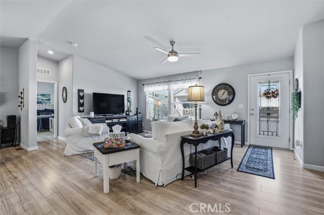 Detail Gallery Image 7 of 36 For 500 Atascadero Rd Spc F1, Morro Bay,  CA 93442 - 3 Beds | 2 Baths