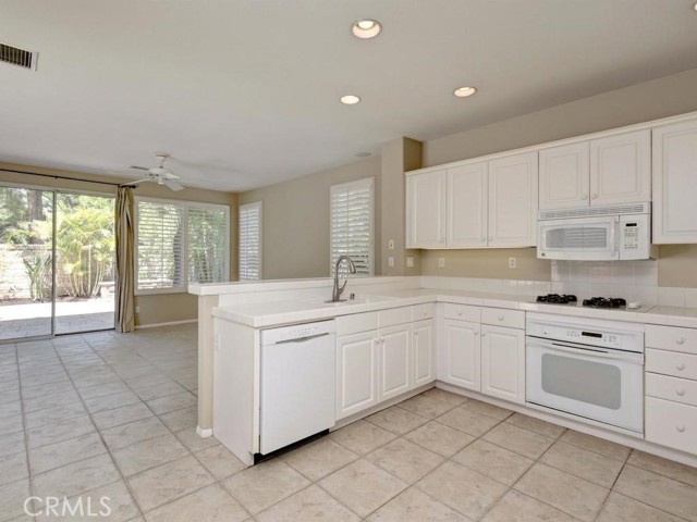 Detail Gallery Image 5 of 20 For 4 Pierremont, Aliso Viejo,  CA 92656 - 4 Beds | 2/1 Baths
