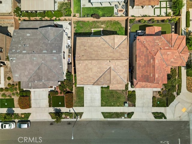 5585 Bella Way, Fontana CA: https://media.crmls.org/medias/b5b93083-c76e-4d63-b81b-e18053c424a5.jpg