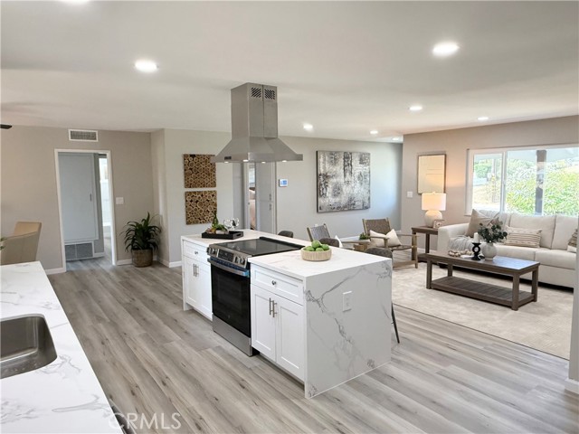 29141 Thornhill Drive, Menifee CA: https://media.crmls.org/medias/b5b99cc6-daa4-4c8f-8bc0-053200cb2c3b.jpg