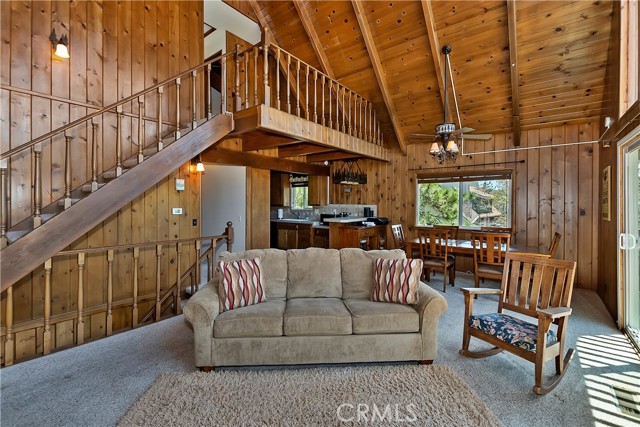 Detail Gallery Image 7 of 53 For 28193 Grenoble Ln, Lake Arrowhead,  CA 92352 - 3 Beds | 2 Baths