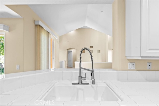 Detail Gallery Image 12 of 32 For 1 Firenze Ct, Newport Coast,  CA 92657 - 2 Beds | 2 Baths