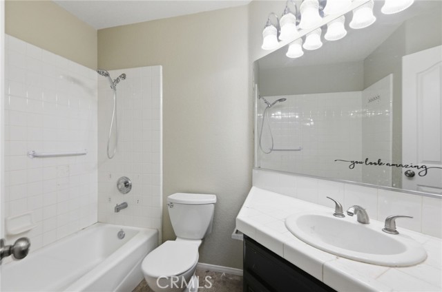 Detail Gallery Image 42 of 52 For 7325 Round Hill Dr, Lancaster,  CA 93536 - 5 Beds | 3 Baths