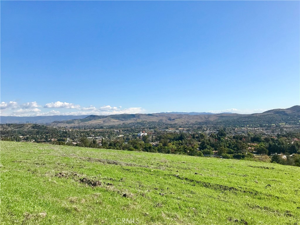 MLS #OC26172459 image #9
