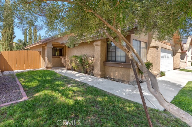 Detail Gallery Image 2 of 21 For 230 Kennedy Ct, Ridgecrest,  CA 93555 - 2 Beds | 2 Baths