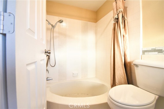 Detail Gallery Image 17 of 22 For 3718 S Olive St, Santa Ana,  CA 92707 - 3 Beds | 2 Baths