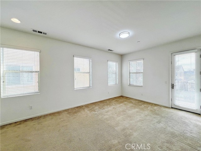 4953 S Bountiful Trail, Ontario CA: https://media.crmls.org/medias/b5bb57c2-a31f-4b2e-9df8-99a438f9649a.jpg