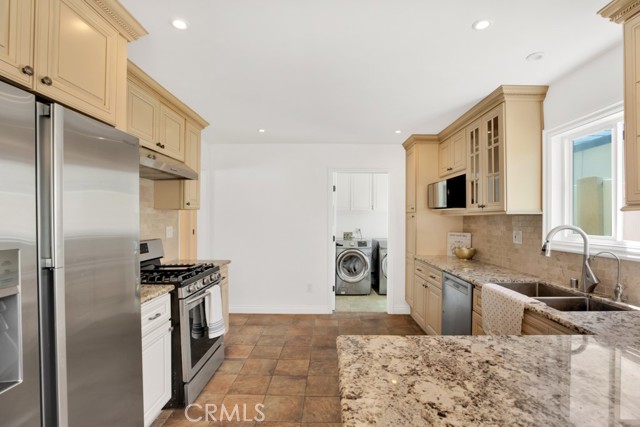 2003 Curtis Avenue, Redondo Beach, California 90278, 4 Bedrooms Bedrooms, ,2 BathroomsBathrooms,Residential,Sold,Curtis,SB22095007