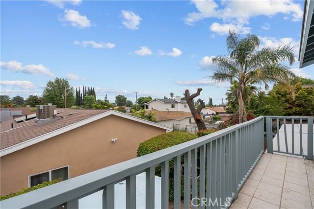 Detail Gallery Image 20 of 29 For 10538 Balcom Ave, Granada Hills,  CA 91344 - 3 Beds | 3/1 Baths