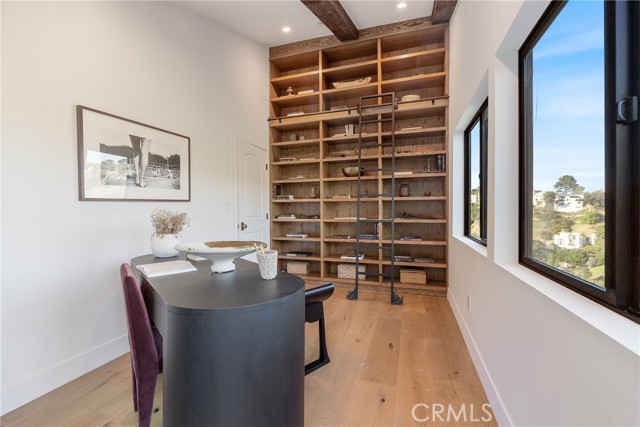 Detail Gallery Image 19 of 61 For 3250 Coldwater Canyon Ave, Studio City,  CA 91604 - 4 Beds | 4 Baths