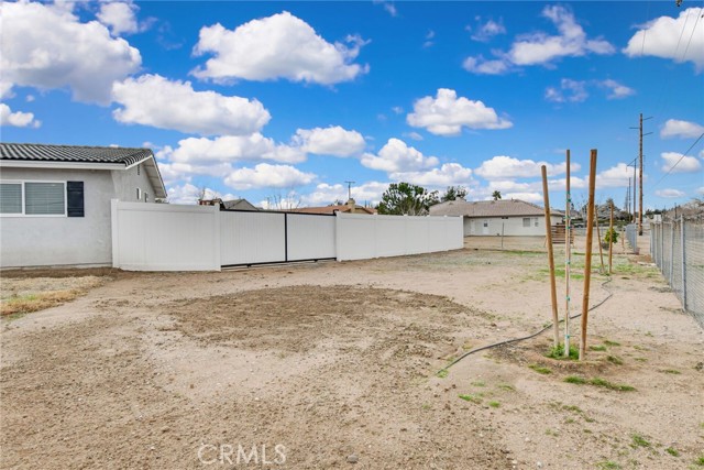 Detail Gallery Image 23 of 28 For 17865 Walnut St, Hesperia,  CA 92345 - 3 Beds | 2 Baths