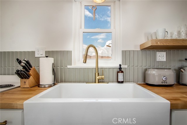 Detail Gallery Image 10 of 36 For 55921 Ornelas Ln, Landers,  CA 92285 - 2 Beds | 2 Baths