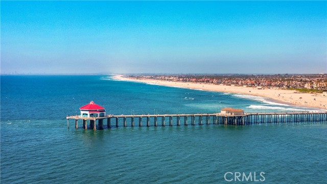 Detail Gallery Image 38 of 49 For 214 Goldenwest St, Huntington Beach,  CA 92648 - 3 Beds | 3/1 Baths