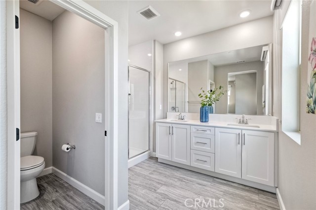 1097 Delpy View, Vista CA: https://media.crmls.org/medias/b5bcf713-fe9c-40d0-adb8-938db789c356.jpg