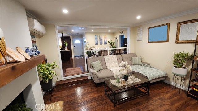 Image 23 of 74 For 6310 Hardwick Street