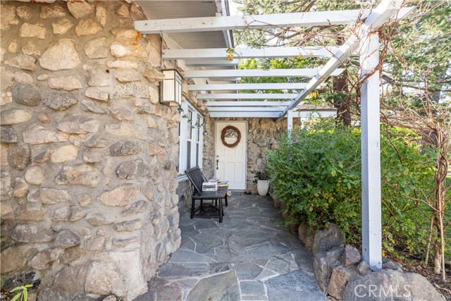 Detail Gallery Image 2 of 19 For 2123 Crescent, Montrose,  CA 91020 - – Beds | – Baths