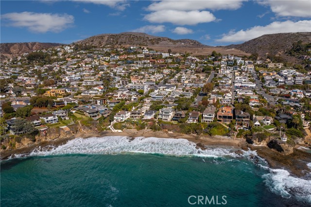 Detail Gallery Image 2 of 24 For 960 Cliff Dr, Laguna Beach,  CA 92651 - 3 Beds | 3 Baths