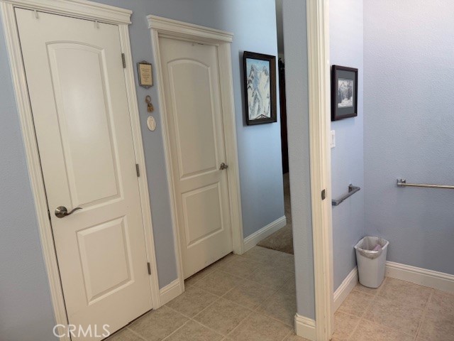 https://media.crmls.org/medias/b5c003d9-4a57-401a-ac73-21bbf1b76d81.jpg?preset=X-Large