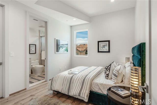 2nd bedroom suite