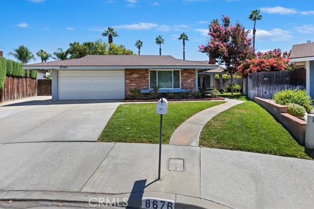 Detail Gallery Image 3 of 42 For 8676 Limestone Dr, Riverside,  CA 92504 - 3 Beds | 3 Baths