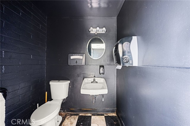  Commercial for Sale in Ontario, California
