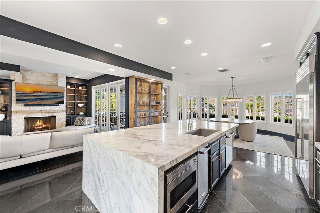 B5c0f8be C4ee 4009 83d9 7ac8c51495b4