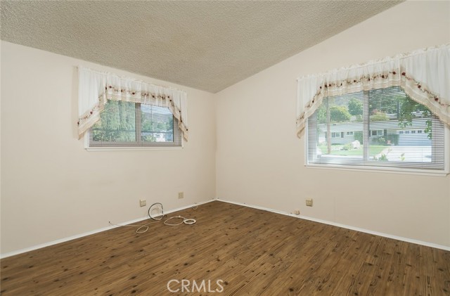 3614 Burritt Way, Glendale CA: https://media.crmls.org/medias/b5c1cbaf-b72d-4d5b-991e-31fddba575be.jpg