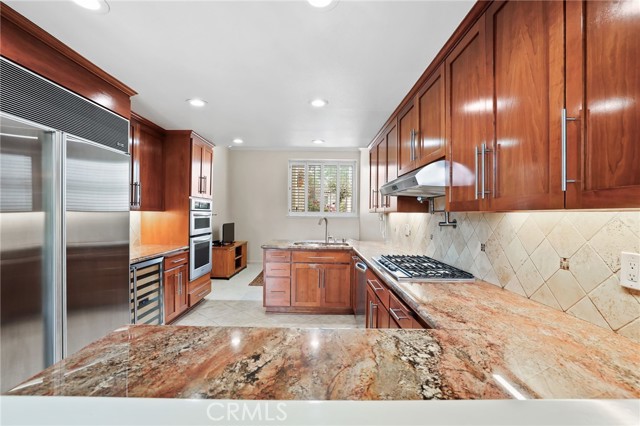 Detail Gallery Image 21 of 64 For 666 Brookline Pl, Fullerton,  CA 92835 - 3 Beds | 3 Baths