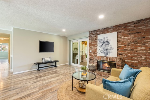 Detail Gallery Image 14 of 60 For 16014 Yarnell St, Sylmar,  CA 91342 - 4 Beds | 2 Baths