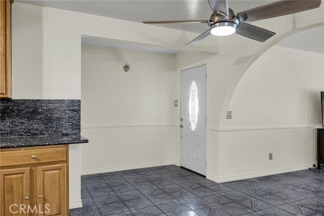 Detail Gallery Image 5 of 22 For 604 E Ash St, Brea,  CA 92821 - 4 Beds | 2 Baths
