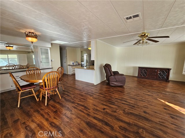 Detail Gallery Image 15 of 23 For 12151 Fremont #47,  Yucaipa,  CA 92399 - 3 Beds | 2 Baths