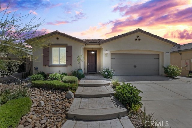 3937 Scarlet Oak Court, San Bernardino CA: https://media.crmls.org/medias/b5c671ba-1bd9-4f99-9eda-ac56ceb9eea5.jpg