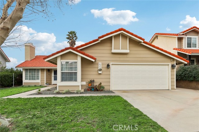 Detail Gallery Image 4 of 36 For 6336 N Redwood, San Bernardino,  CA 92407 - 4 Beds | 2 Baths