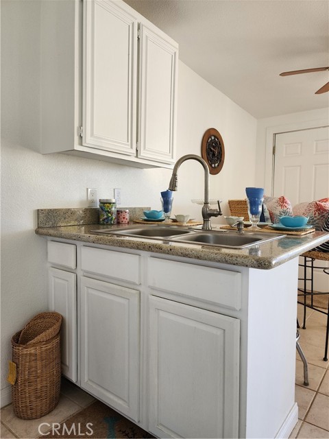 Detail Gallery Image 12 of 24 For 6959 Pawnee Ave, Yucca Valley,  CA 92284 - 2 Beds | 1 Baths