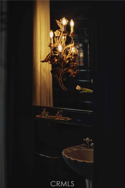 Detail Gallery Image 8 of 14 For 7148 Marshfield, Los Angeles,  CA 90046 - 2 Beds | 1 Baths