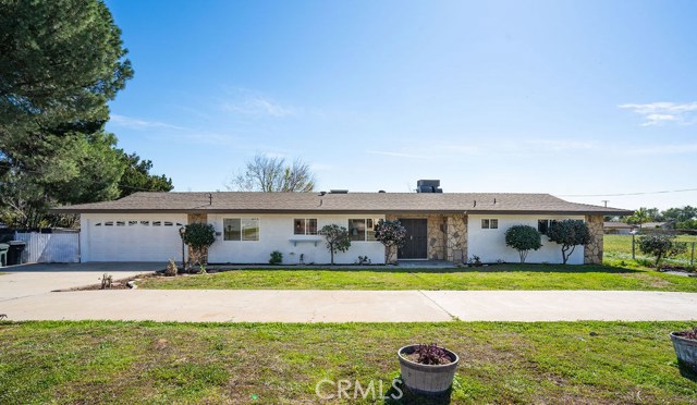 18161 Pine Ave, Fontana, CA 92335