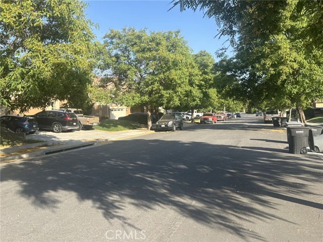 921 Yukon Drive, San Jacinto CA: https://media.crmls.org/medias/b5ca714c-93ba-4d33-bdb5-545fc640a272.jpg