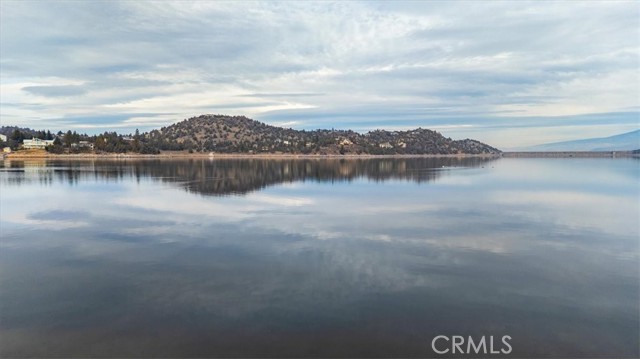 Detail Gallery Image 23 of 25 For 5246 Spearpoint, Weed,  CA 96094 - 2 Beds | 2/1 Baths