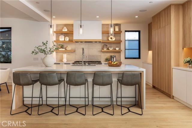 Detail Gallery Image 6 of 33 For 304 Goldenrod Ave, Corona Del Mar,  CA 92625 - 4 Beds | 3/2 Baths