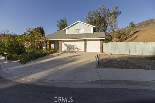 3050 Wildwood Avenue, Thousand Oaks CA: https://media.crmls.org/medias/b5ca9d3c-b3e1-4c3d-b714-a0ab4f3dec11.jpg